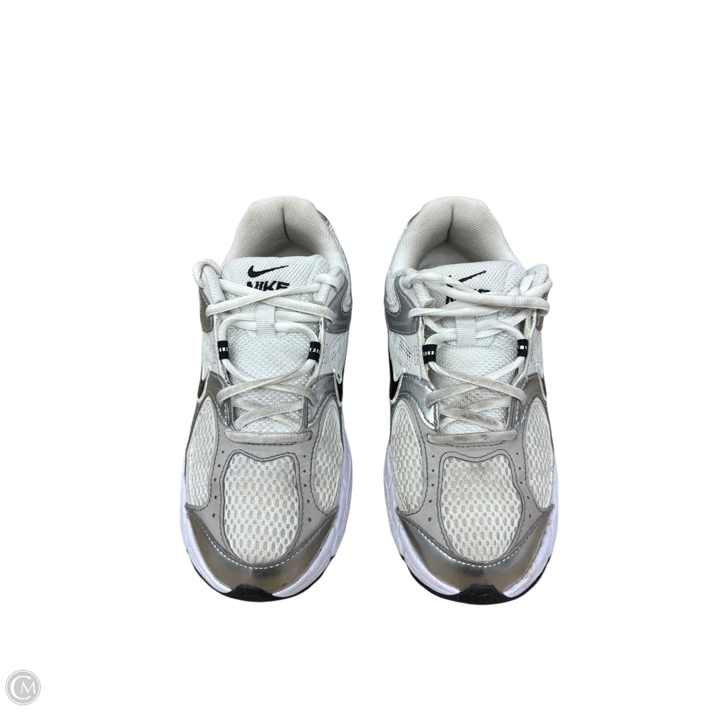 Shoes Athletic By Nike In Silver & White, Size: 7