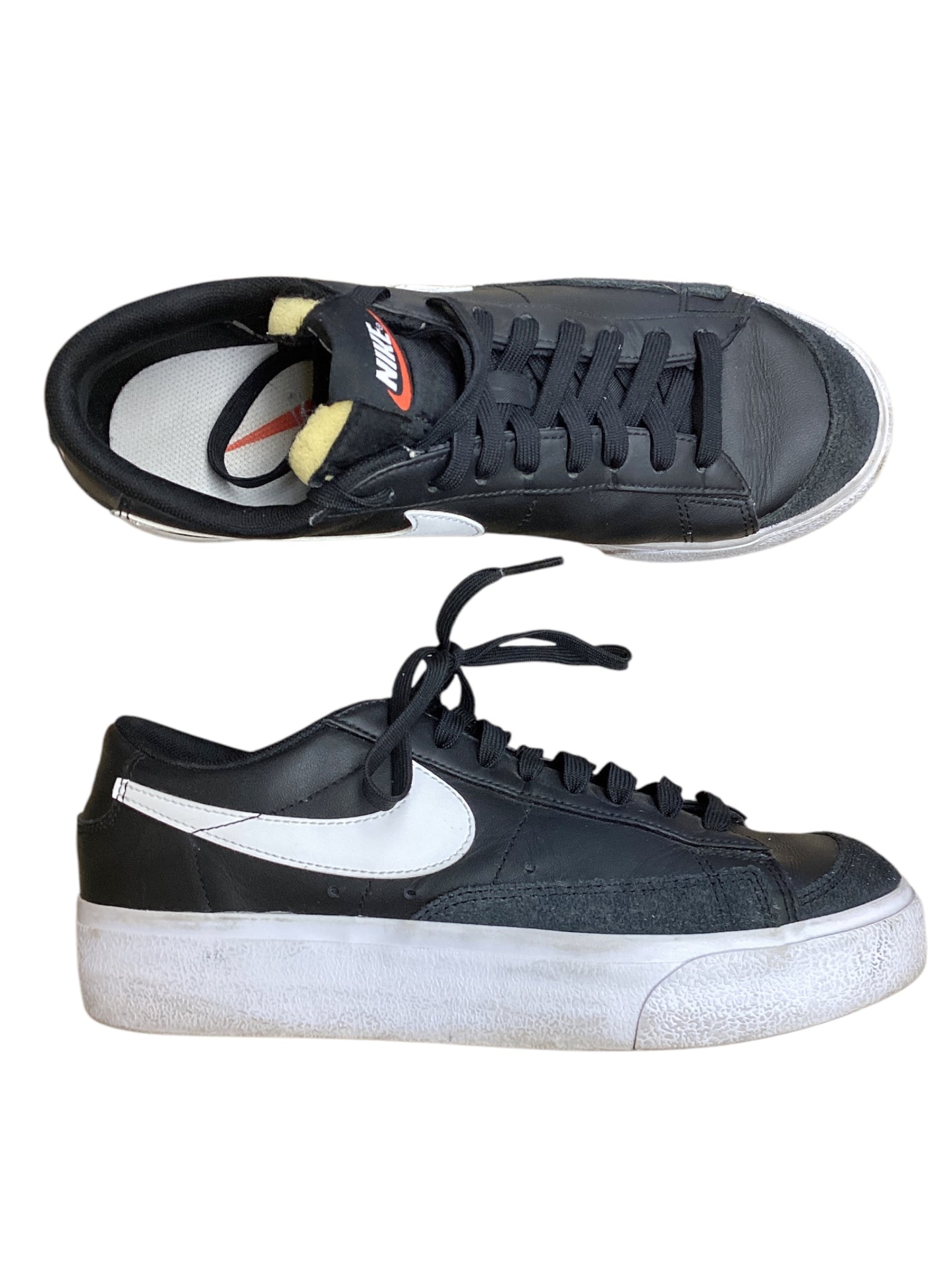 Shoes Sneakers By Nike Size: 8.5