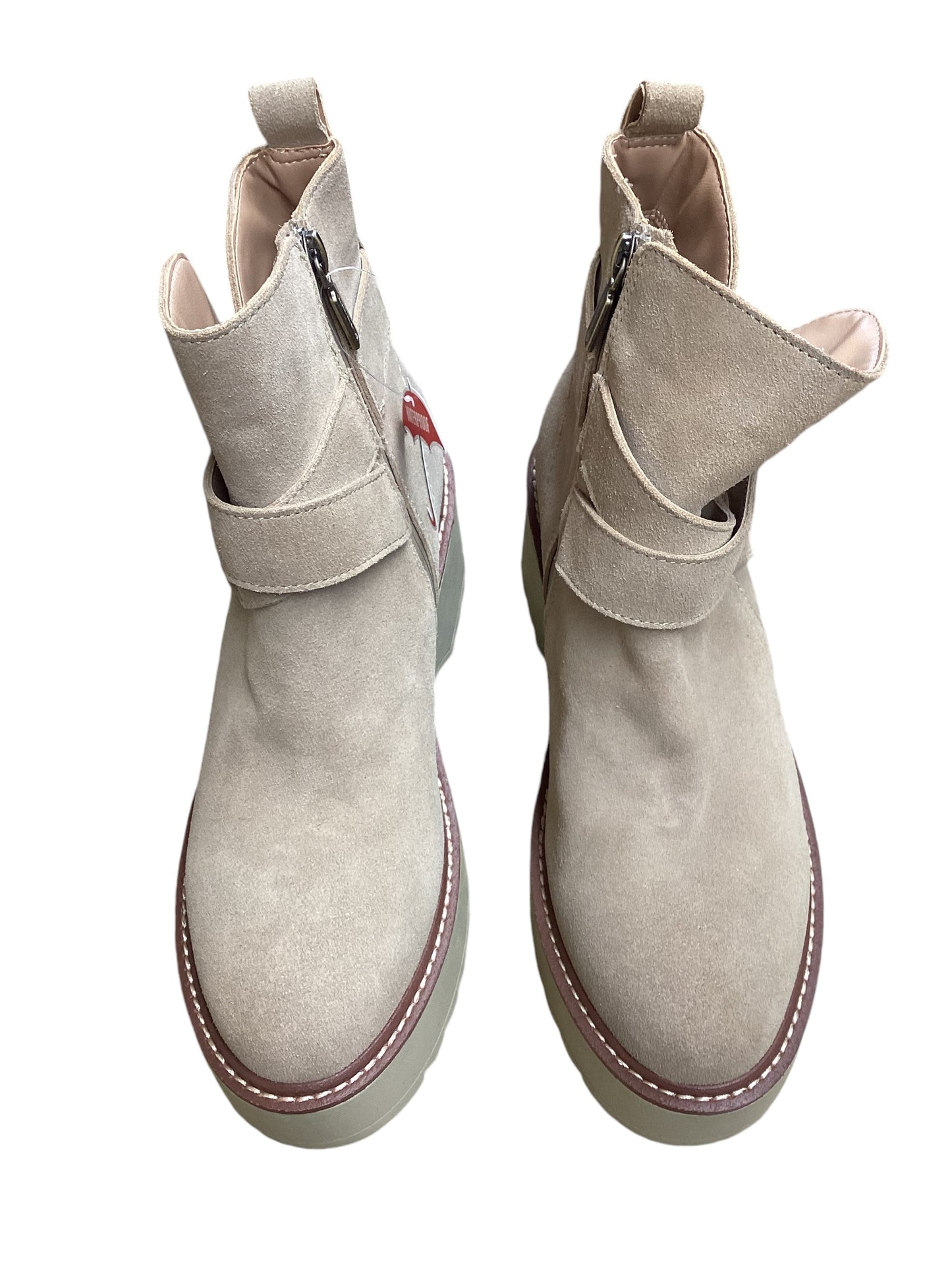 Boots Ankle Heels By Blondo In Tan, Size: 8