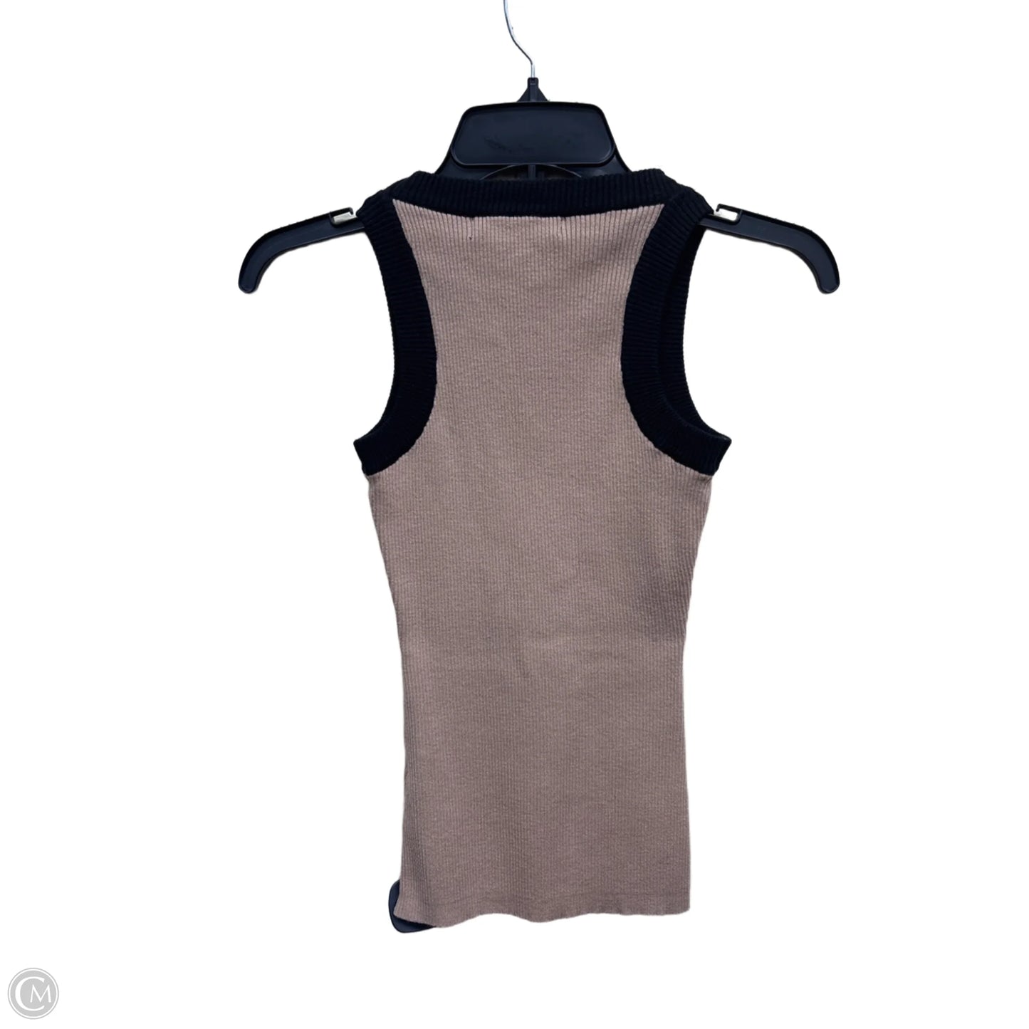 Top Sleeveless By Clothes Mentor In Tan, Size: M