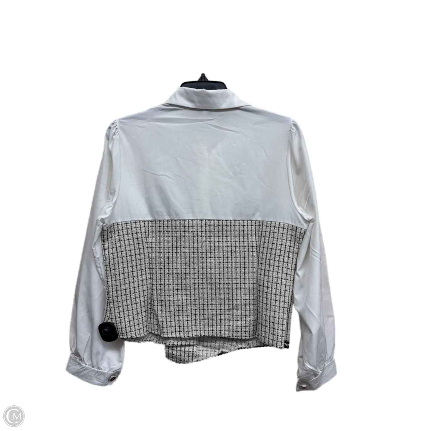 Top Long Sleeve By Clothes Mentor In White