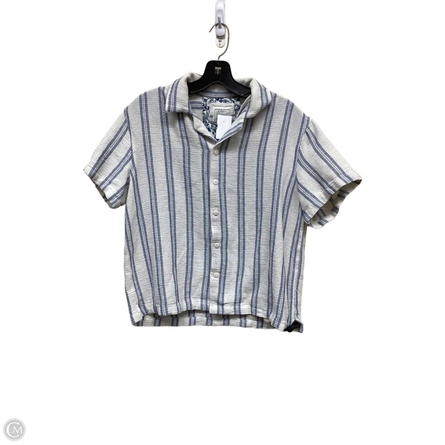 Top Short Sleeve By Clothes Mentor In Striped Pattern, Size: M