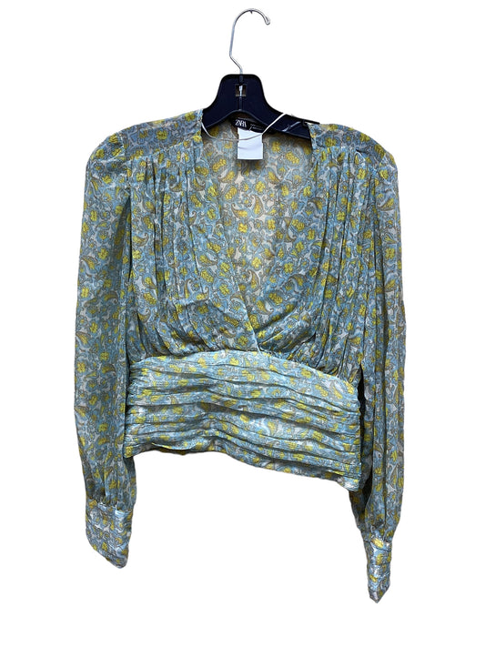 Top Long Sleeve By Fashion Nova In Floral Print, Size: S