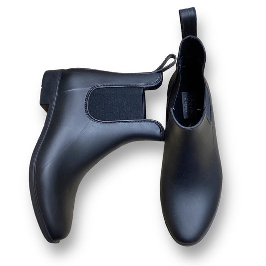 Boots Ankle Flats By Storm In Black, Size: 6