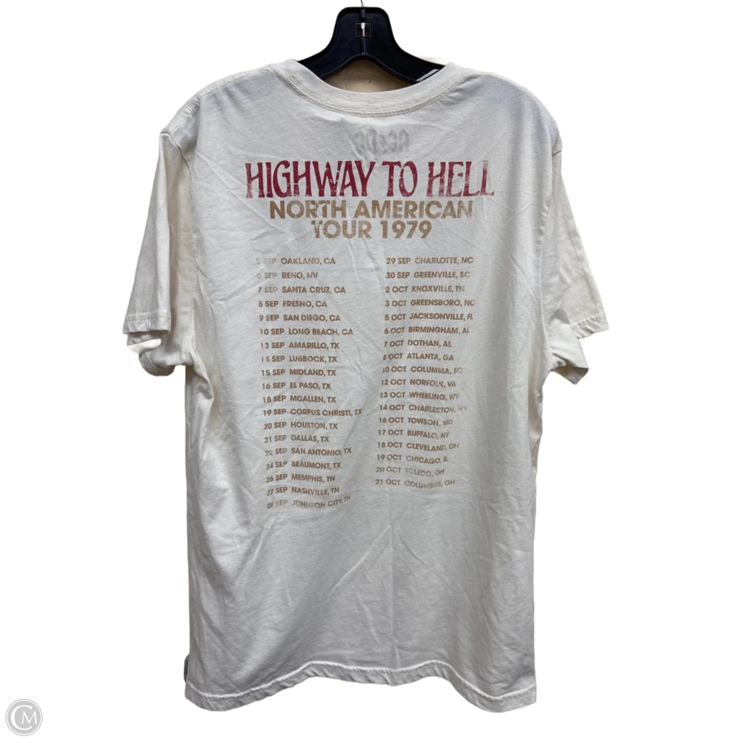 Top Short Sleeve By Clothes Mentor In Cream, Size: M