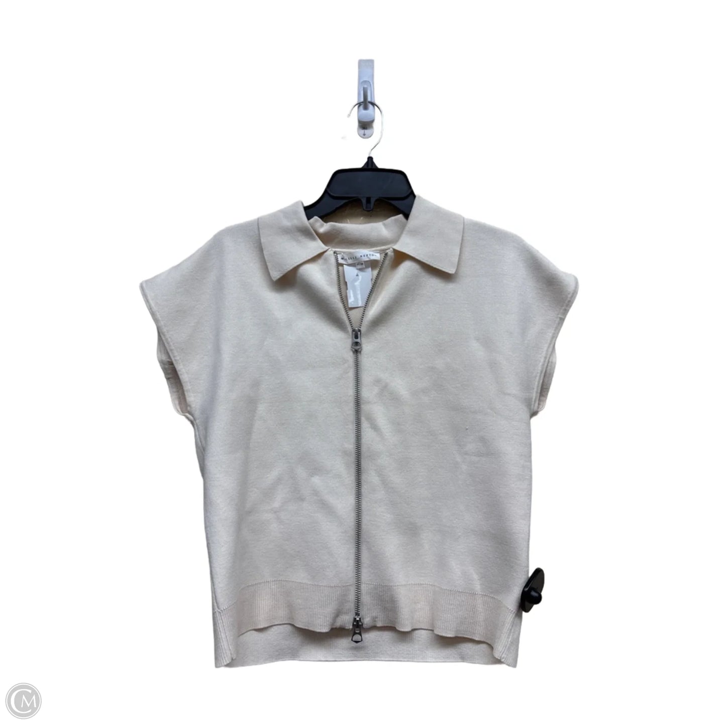 Top Sleeveless By Clothes Mentor In Cream, Size: Xs
