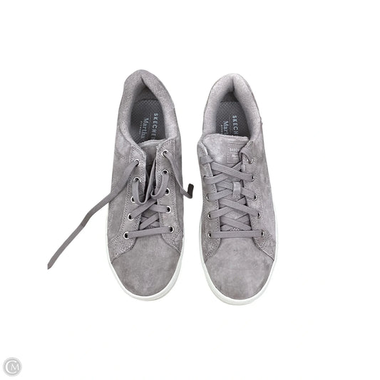 Shoes Sneakers By Skechers In Grey, Size: 10