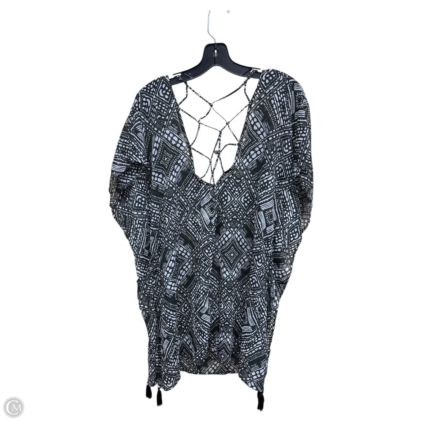 Swimwear Cover-up By Clothes Mentor In Black & White, Size: M