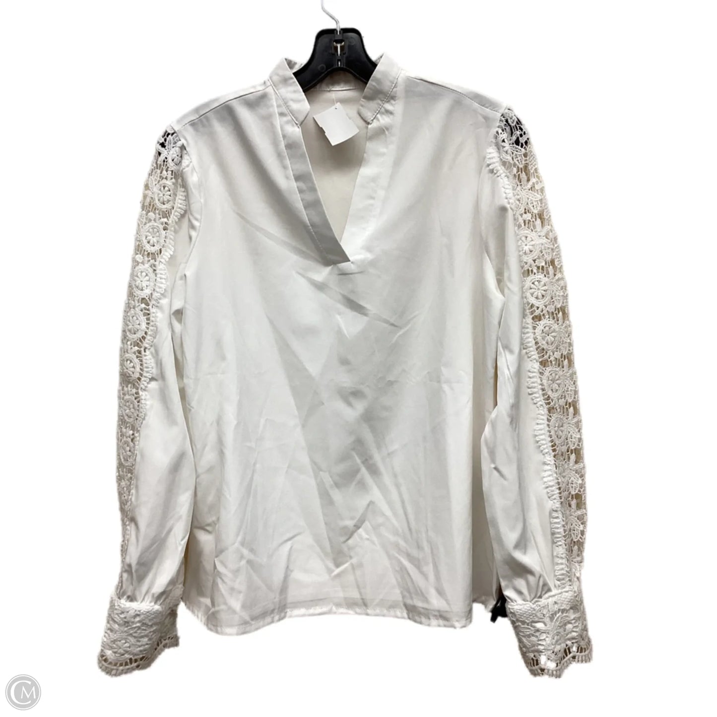 Top Long Sleeve By Clothes Mentor In White, Size: S