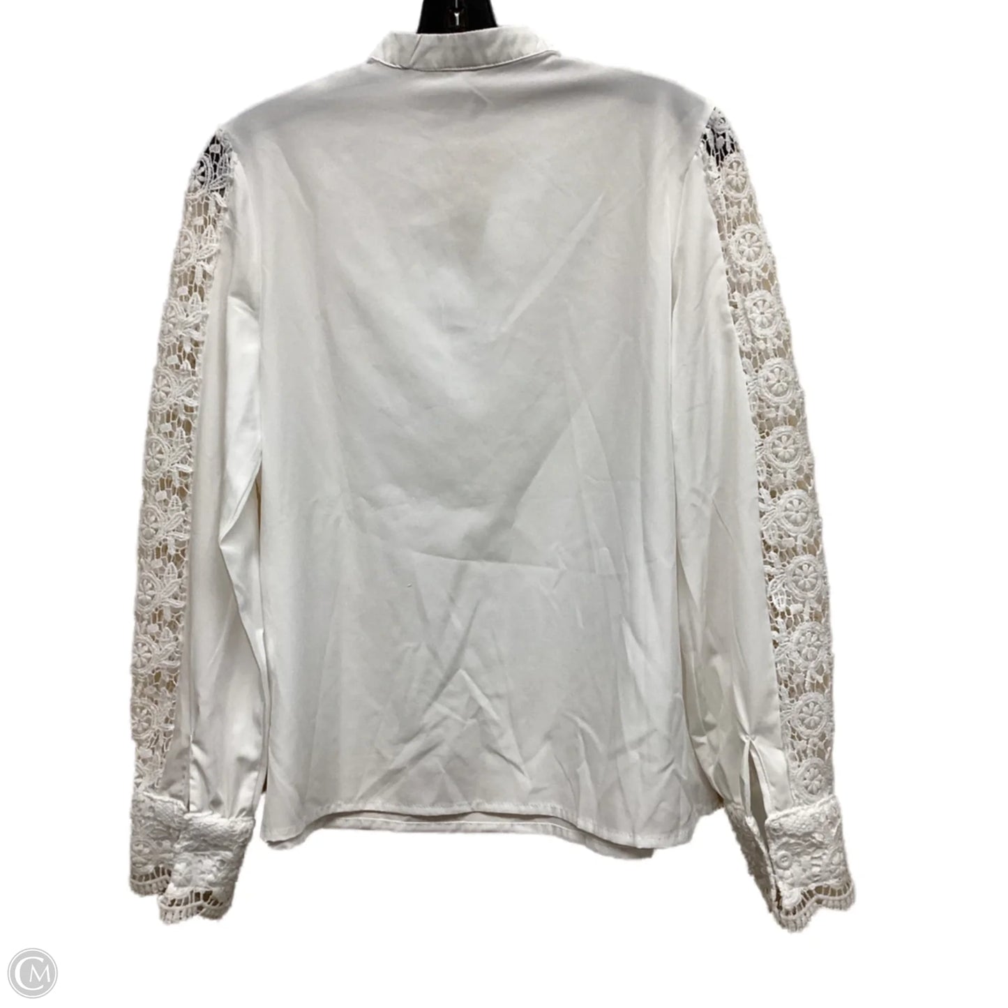 Top Long Sleeve By Clothes Mentor In White, Size: S