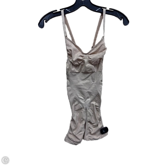 Shorts By Skims In Tan, Size: S
