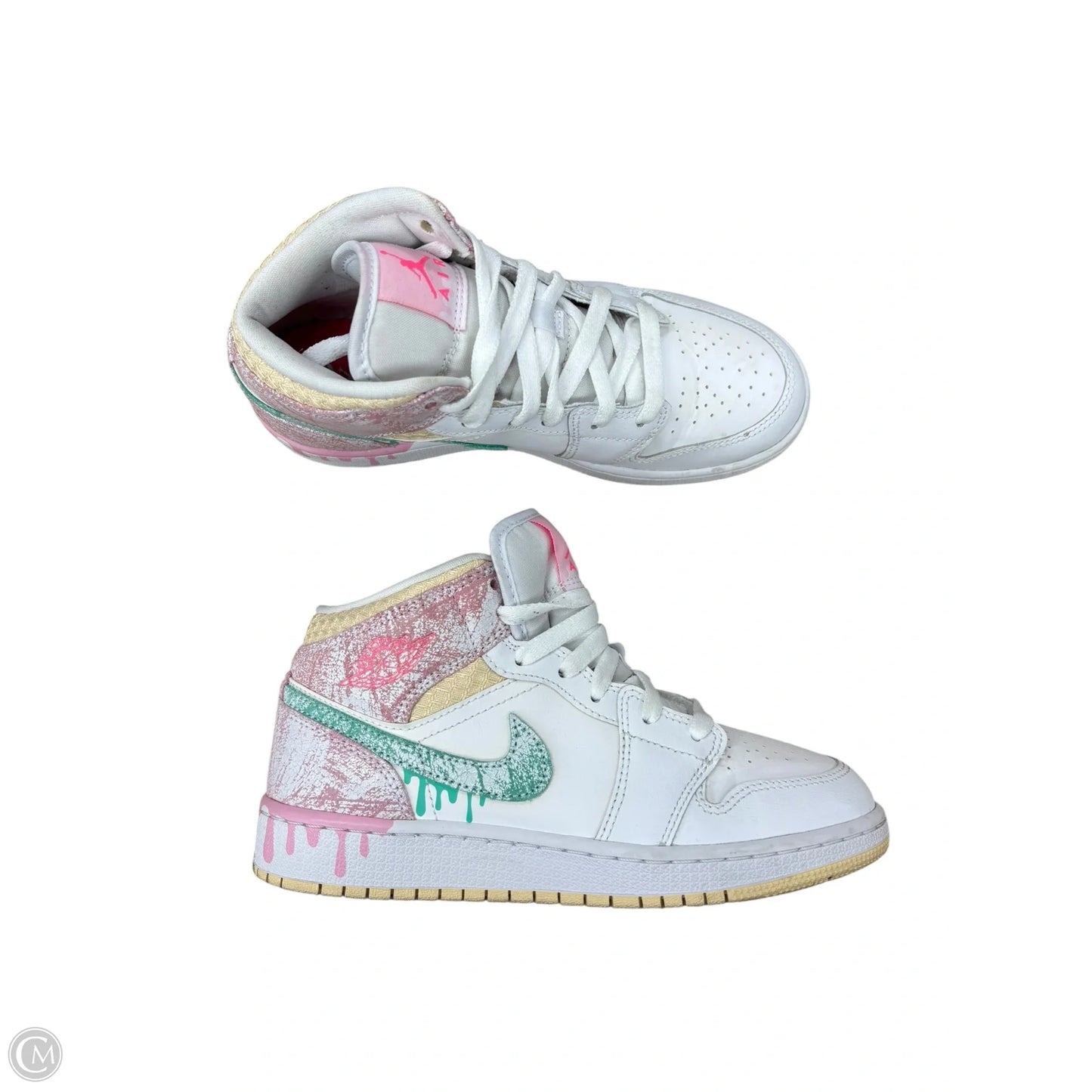 Shoes Sneakers By Nike In White, Size: 6.5