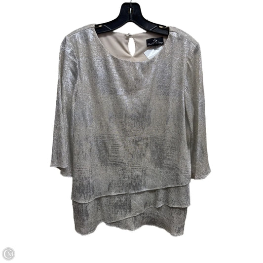 Top Short Sleeve By Clothes Mentor In Silver, Size: M