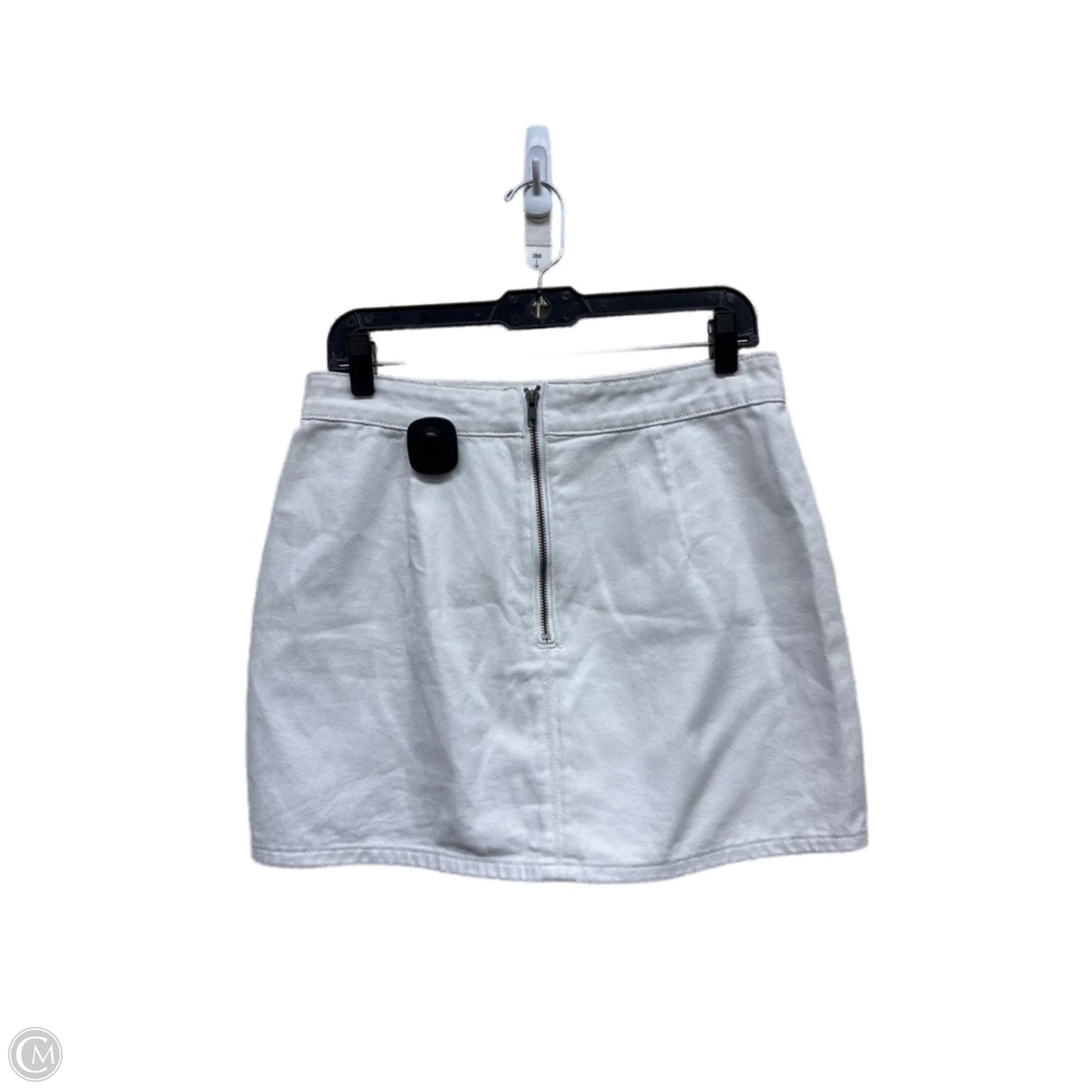Skirt Mini & Short By Clothes Mentor In White Denim, Size: L