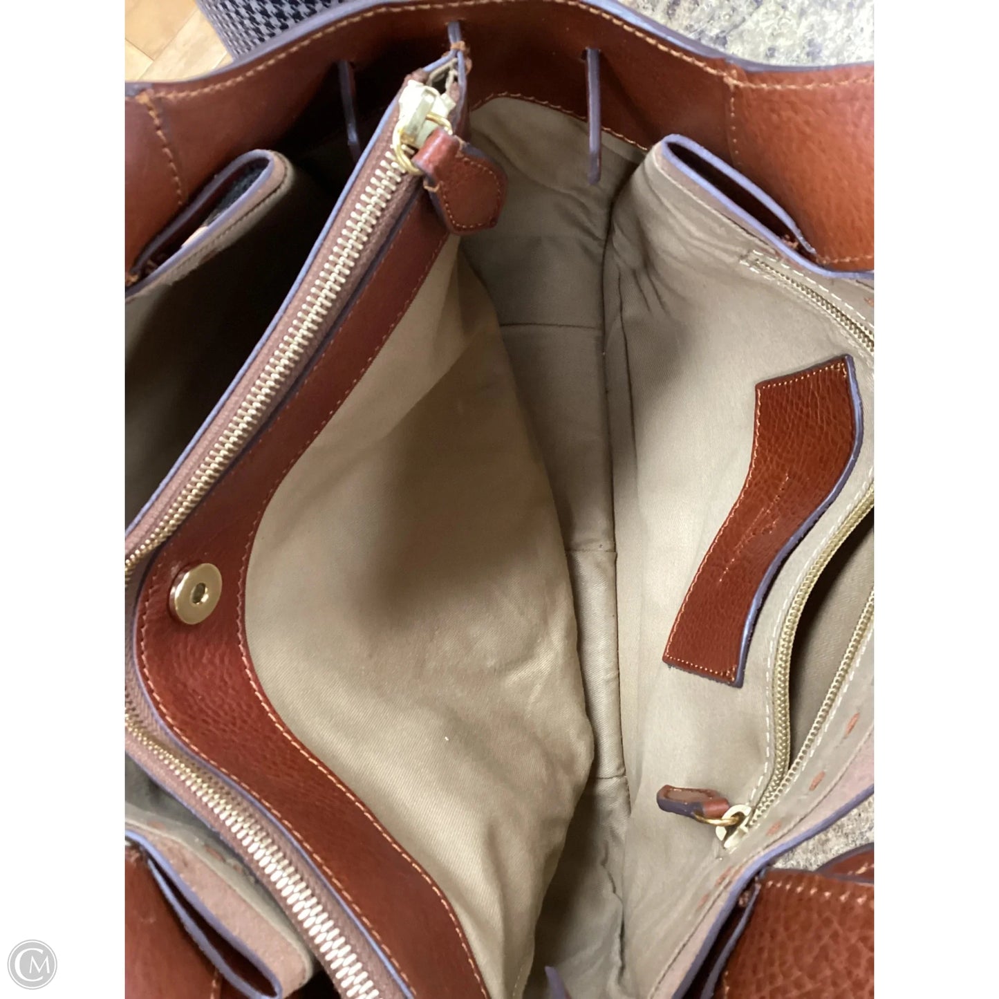 Handbag By Clothes Mentor, Size: Medium