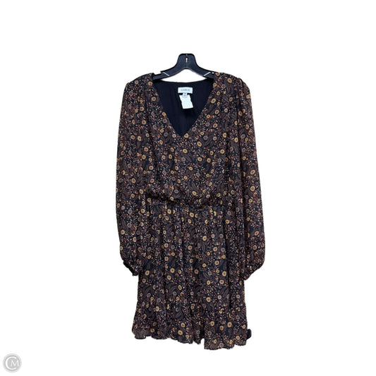 Dress Casual Short By Evereve In Multi-colored, Size: M