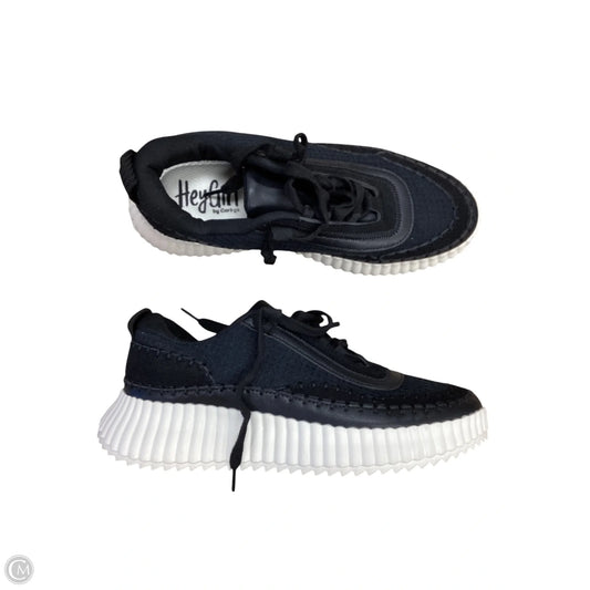 Shoes Sneakers By Corkys In Black, Size: 9
