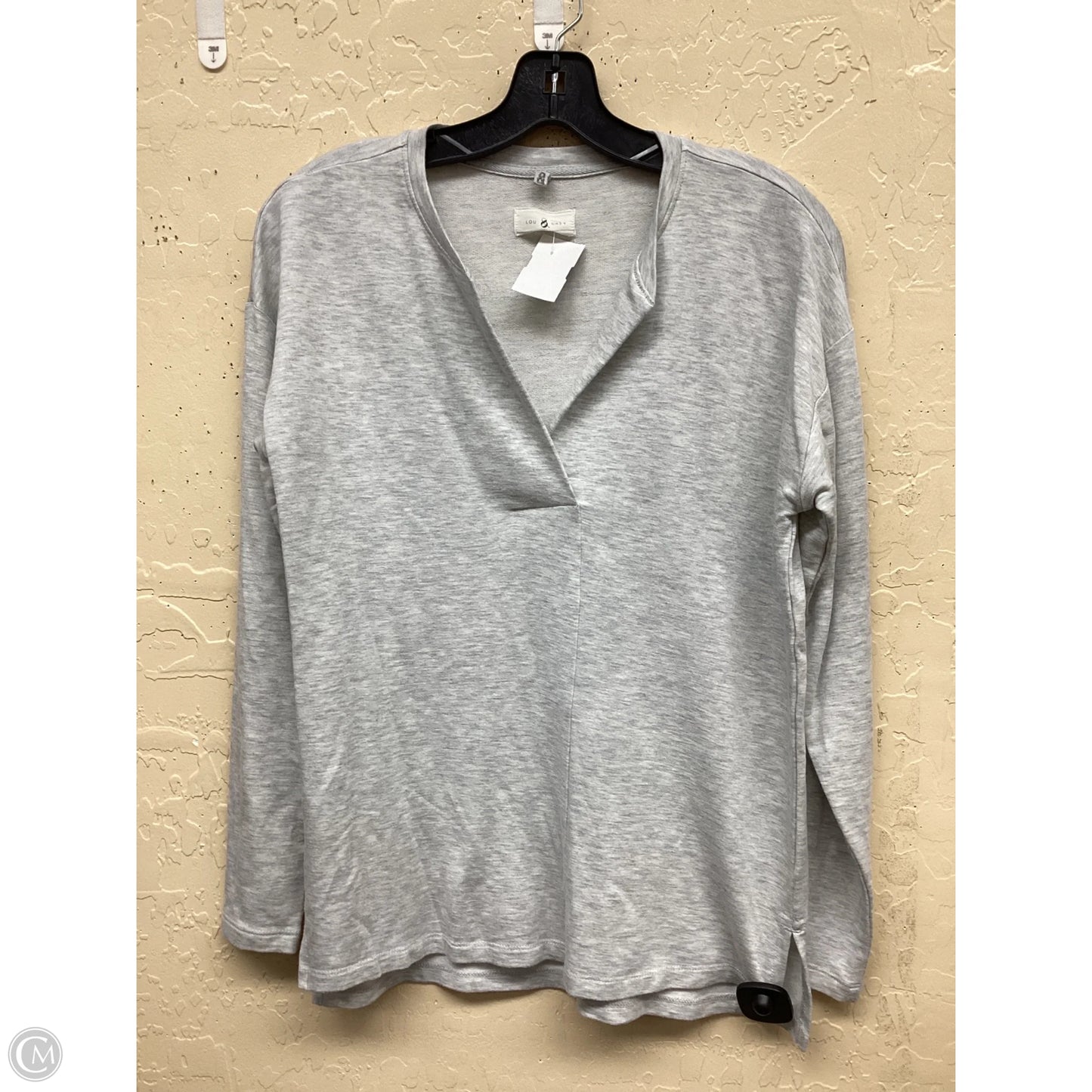 Top Long Sleeve By Lou And Grey In Grey, Size: Xs