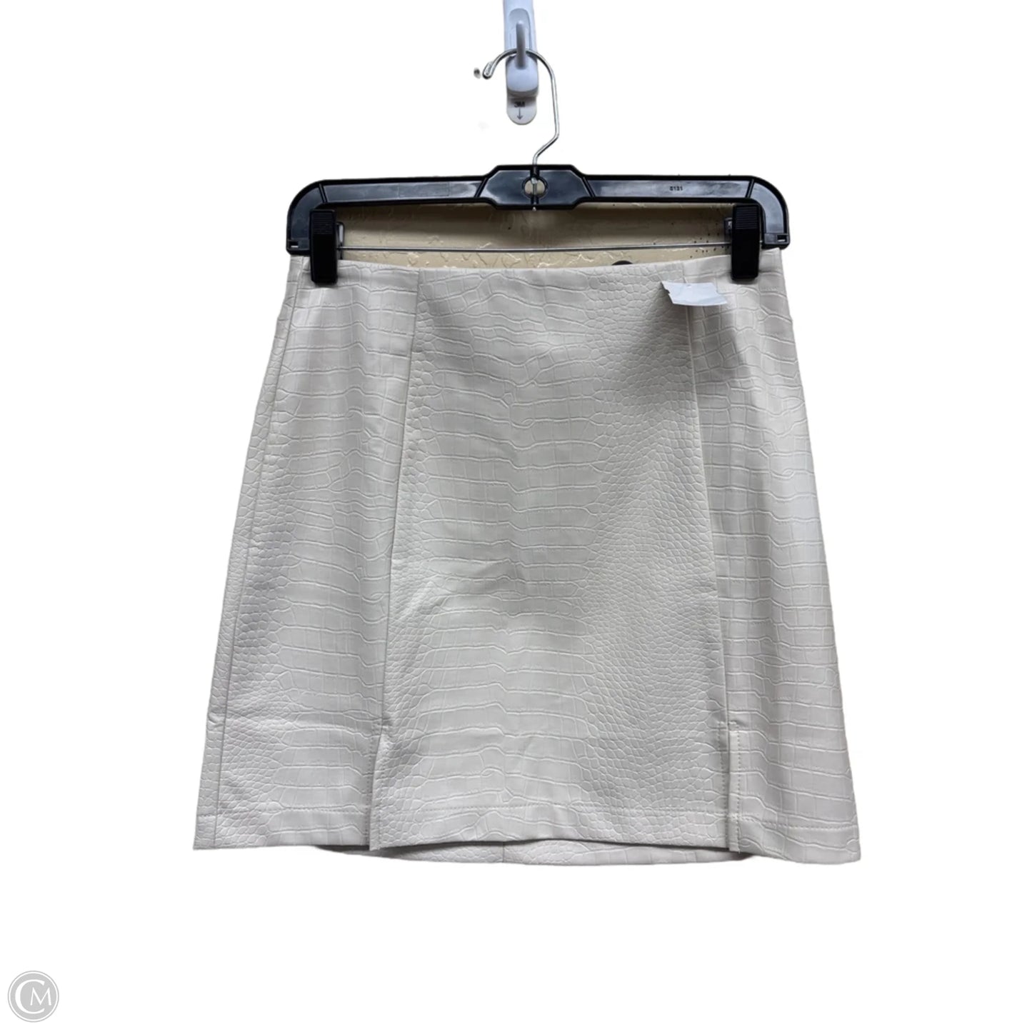 Skirt Mini & Short By Blue Rain In White, Size: S