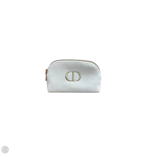 Makeup Bag Luxury Designer By Dior, Size: Small