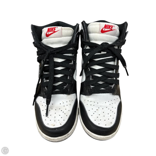 Shoes Sneakers By Nike In Black & White, Size: 7