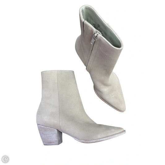 Boots Ankle Flats By Matisse In White, Size: 8