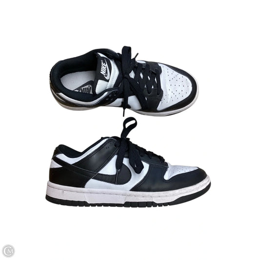 Shoes Sneakers By Nike In Black & White, Size: 6.5