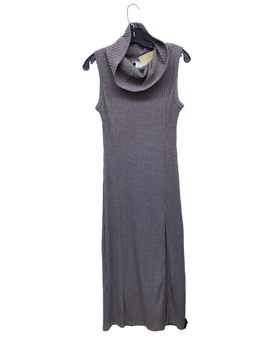 Dress Casual Maxi By Clothes Mentor In Green, Size: M
