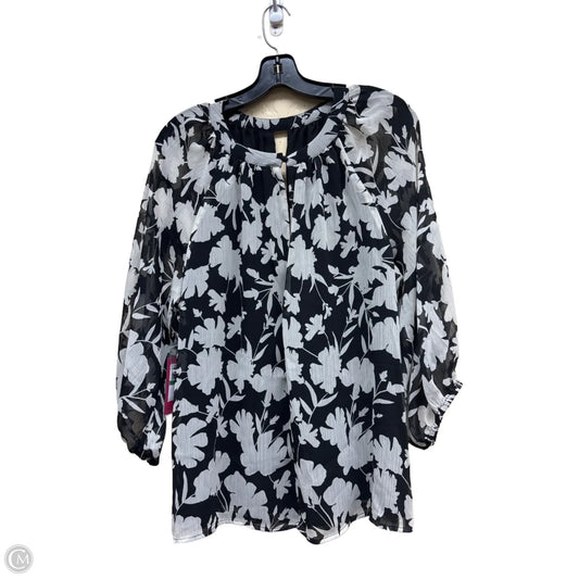 Top Long Sleeve By Vince Camuto In Black & White, Size: L
