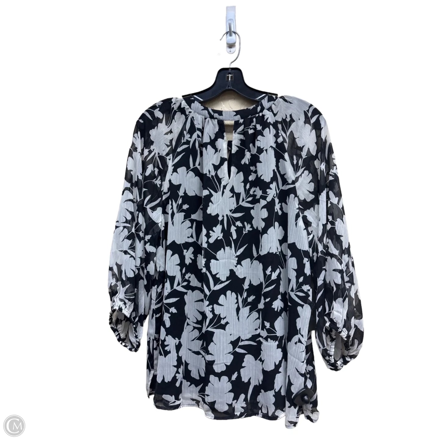 Top Long Sleeve By Vince Camuto In Black & White, Size: L