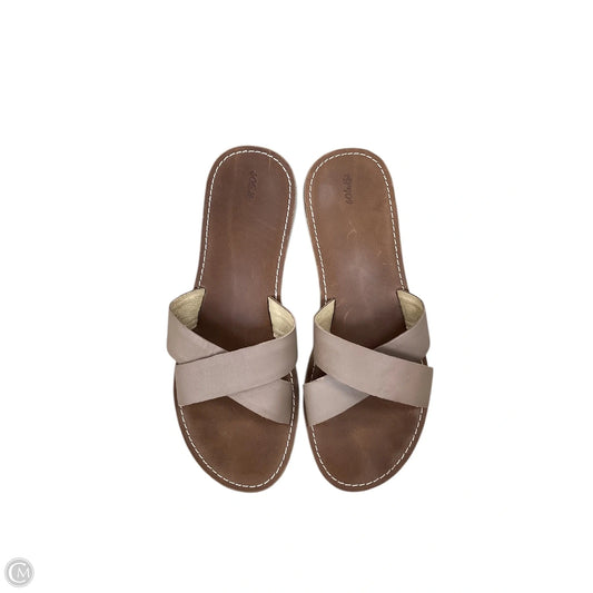 Sandals Flats By Clothes Mentor In Brown, Size: 10