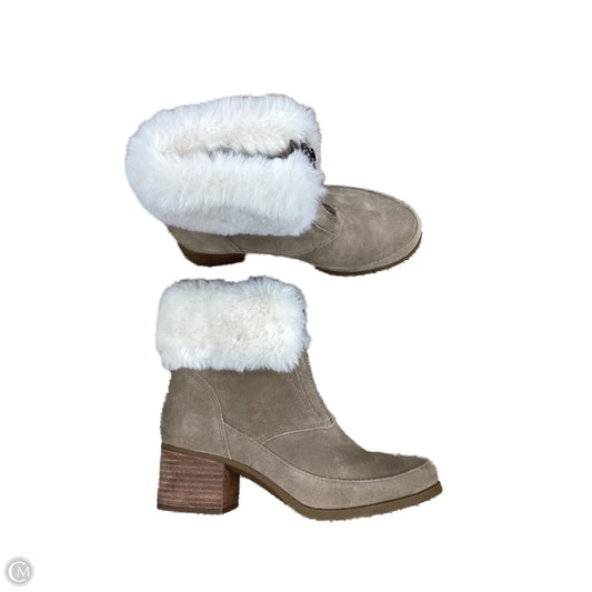 Boots Ankle Heels By Koolaburra By Ugg In Tan, Size: 6