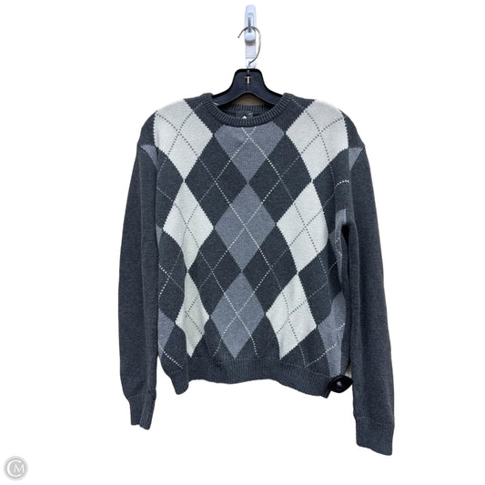 Sweater By Clothes Mentor In Grey