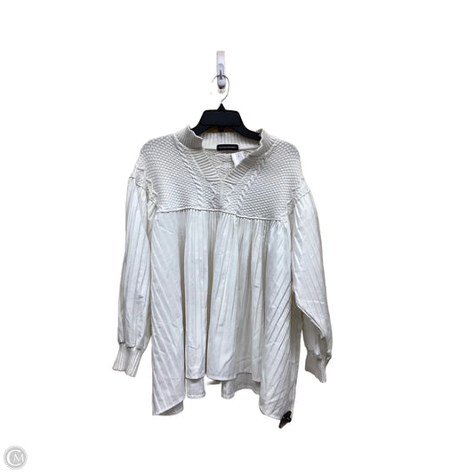 Top Long Sleeve By Clothes Mentor In White