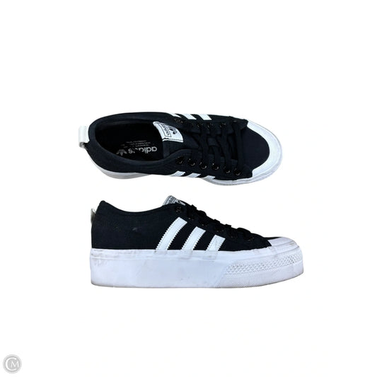 Shoes Sneakers By Adidas In Black & White, Size: 7