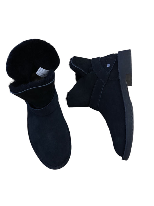 Boots Ankle Flats By Ugg In Black, Size: 6
